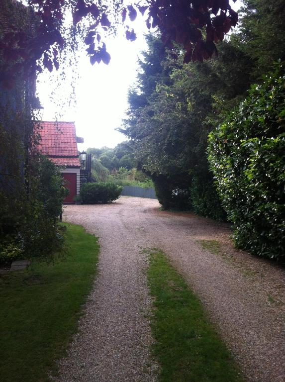 Bonningtons Stansted Self Catering Hotel สแตนสเต็ด เมาท์ฟิทเช็ต ห้อง รูปภาพ