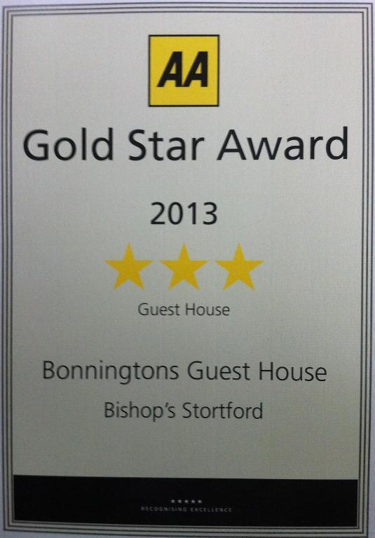 Bonningtons Stansted Self Catering Hotel สแตนสเต็ด เมาท์ฟิทเช็ต ห้อง รูปภาพ