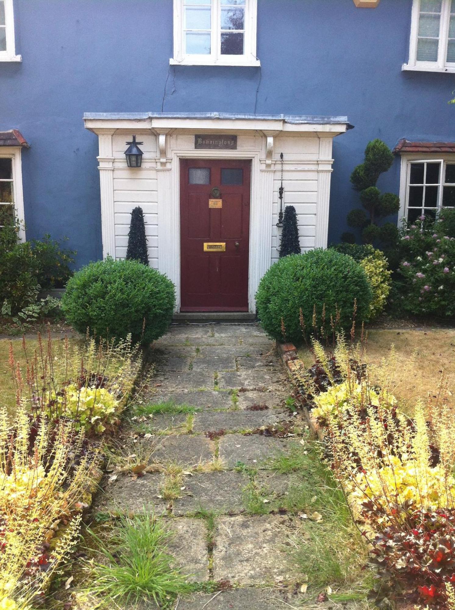 Bonningtons Stansted Self Catering Hotel สแตนสเต็ด เมาท์ฟิทเช็ต ภายนอก รูปภาพ